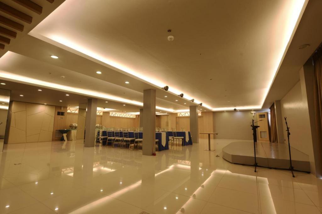 Hotel Estrella Tacloban Exterior photo